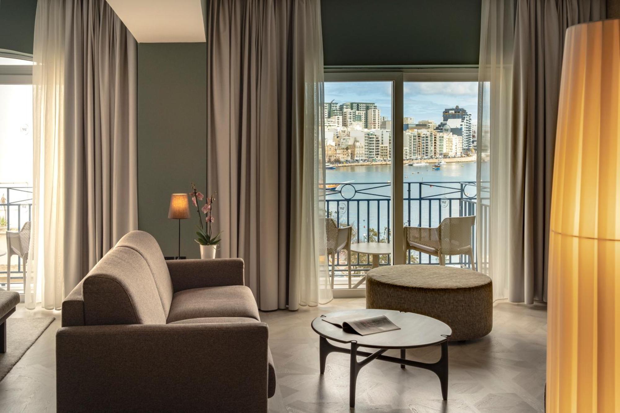 Waterfront Hotel