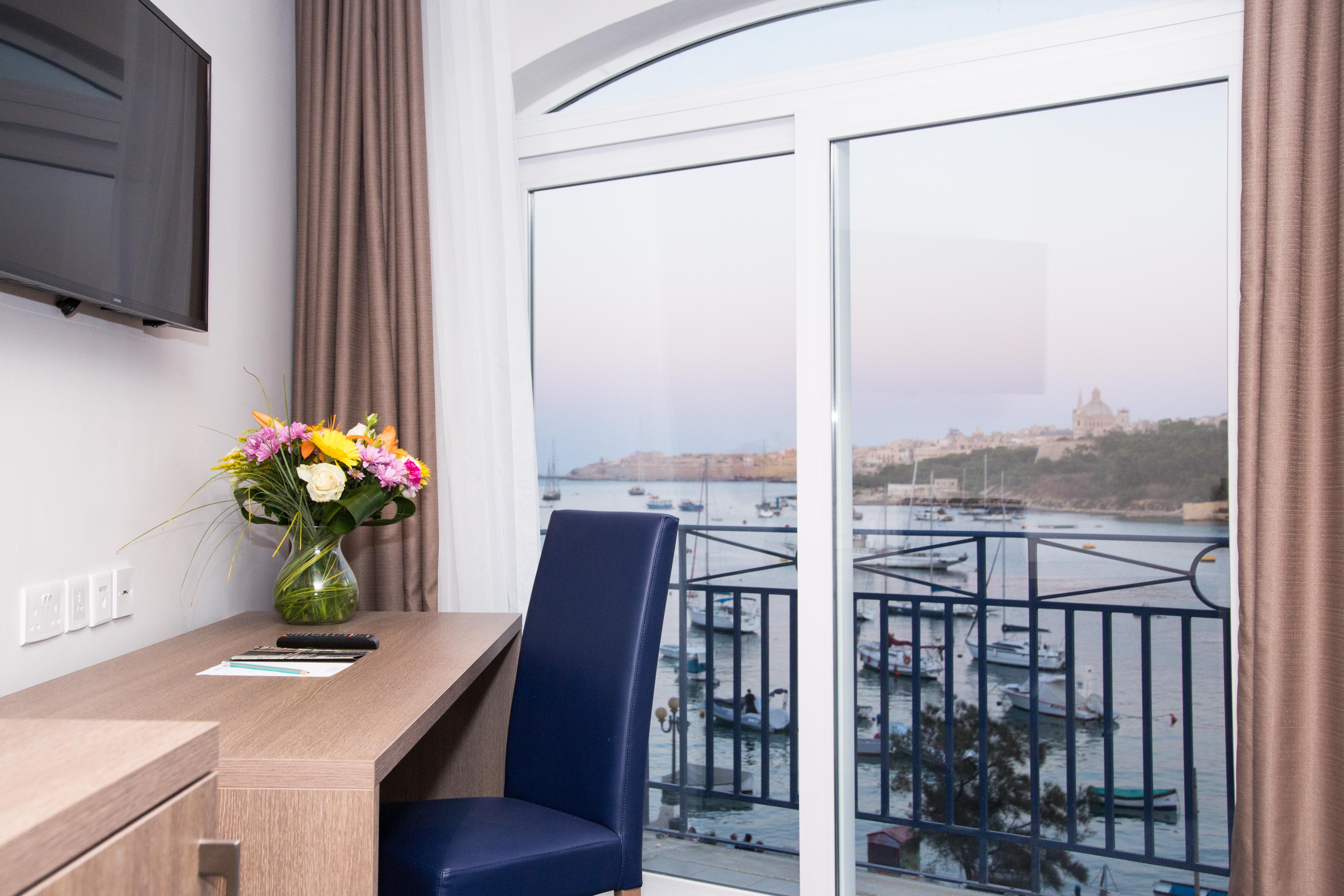 Waterfront Hotel Sliema
